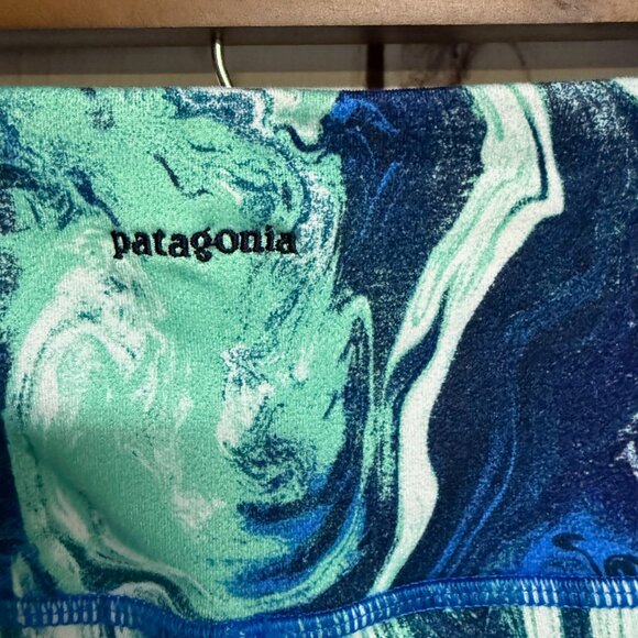 Patagonia Women’s Centered Crops Medium Blue Green Marble EUC - Picture 5 of 12